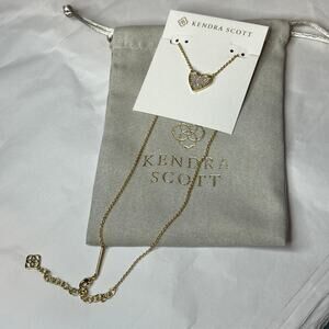 NWT Kendra Scott Ari Heart Gold Pendant Necklace in White Drusy